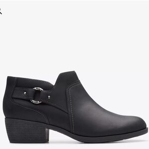 NEW CLARKS Charlten Grace Black Oily Leather Size: 9M